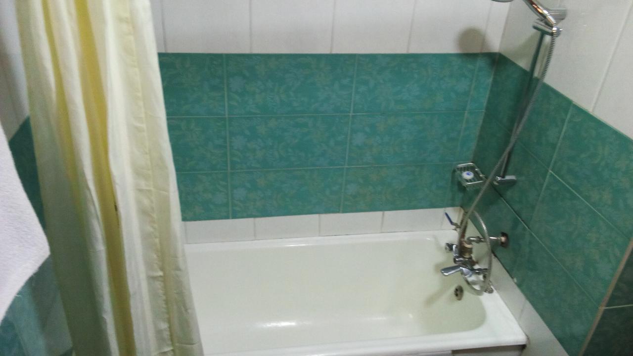 White Horse Inn Kabale Экстерьер фото
