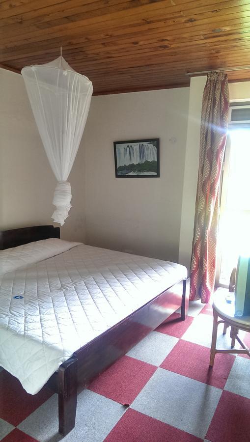 White Horse Inn Kabale Экстерьер фото
