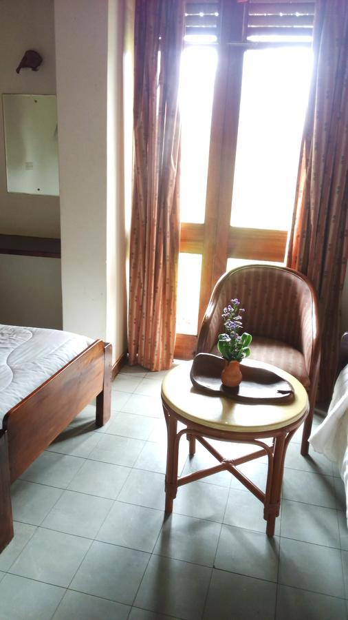 White Horse Inn Kabale Экстерьер фото