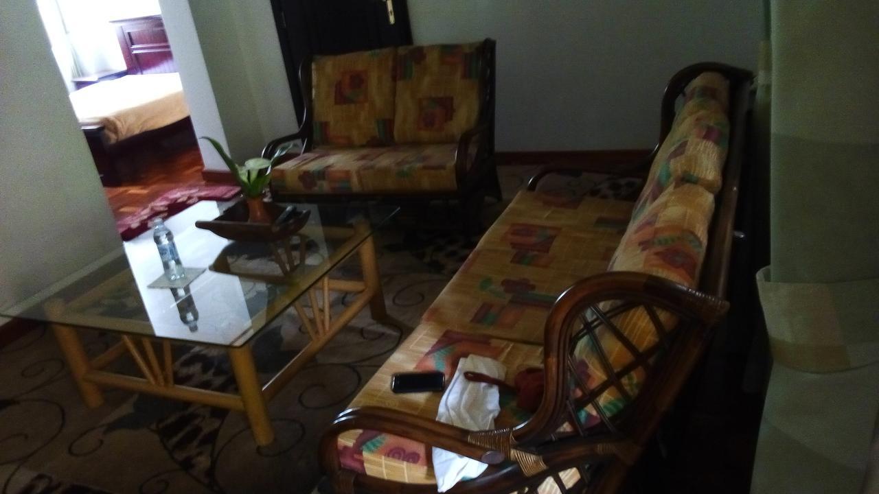 White Horse Inn Kabale Экстерьер фото