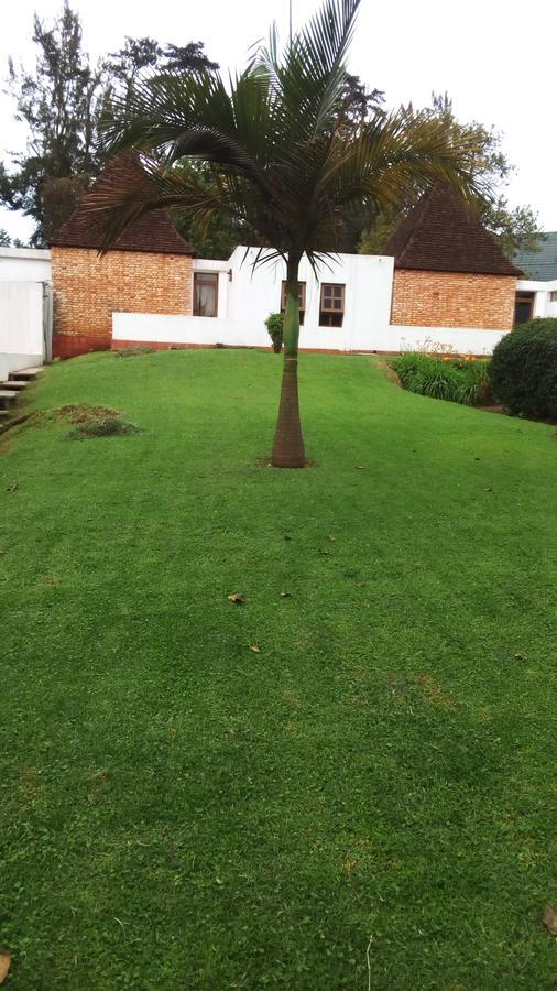 White Horse Inn Kabale Экстерьер фото