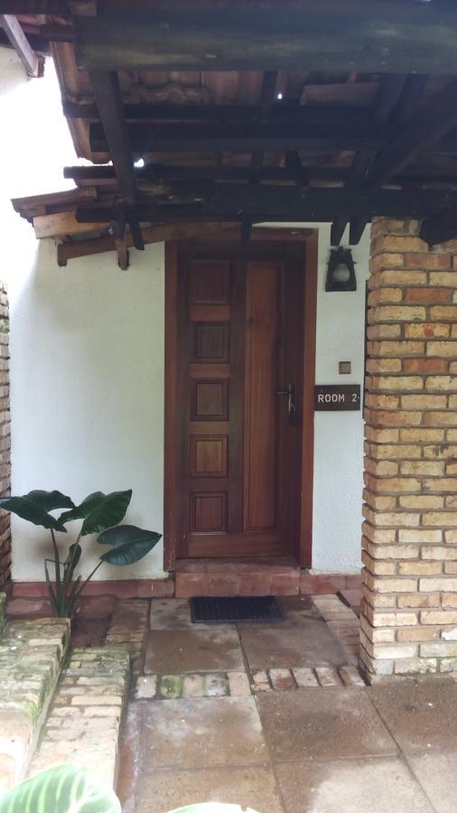White Horse Inn Kabale Экстерьер фото