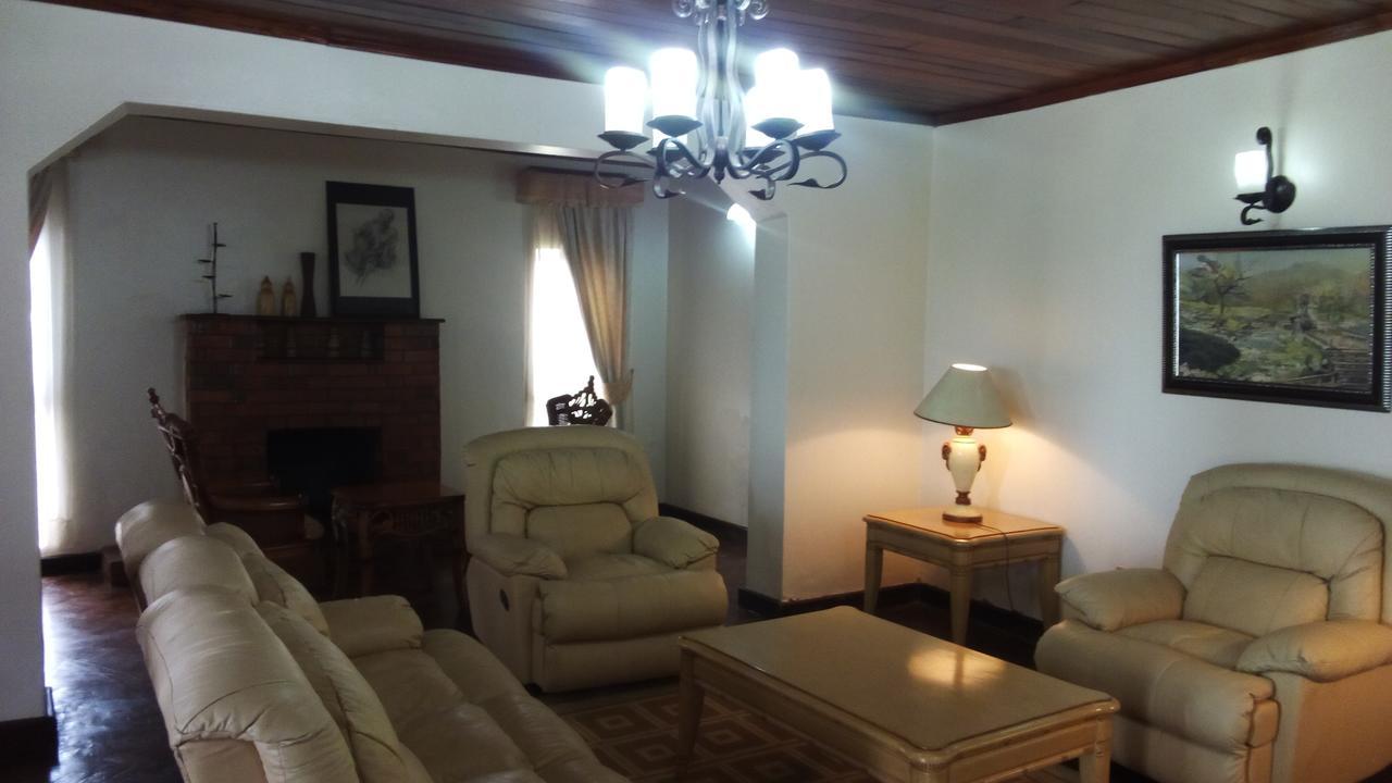 White Horse Inn Kabale Экстерьер фото