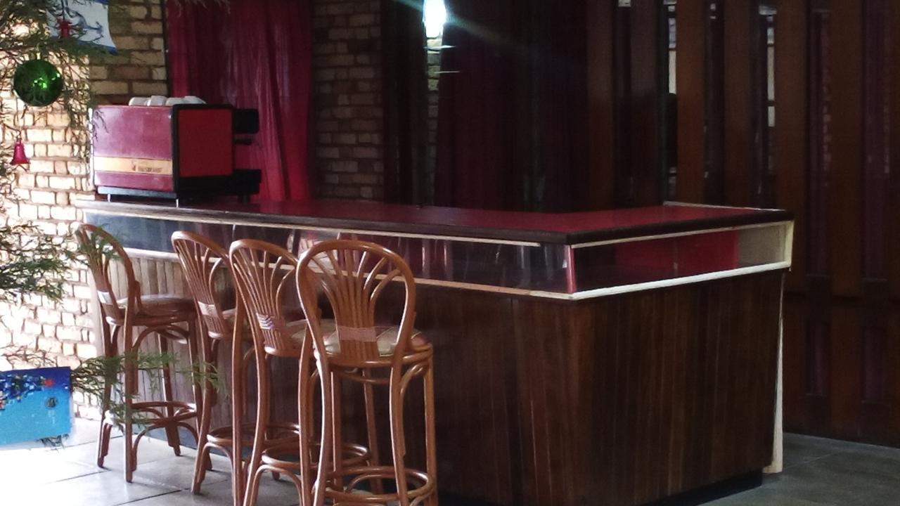 White Horse Inn Kabale Экстерьер фото
